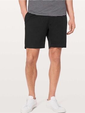 Lululemon Men’s Bowline Short 8" *in Black EUC Sz Medium